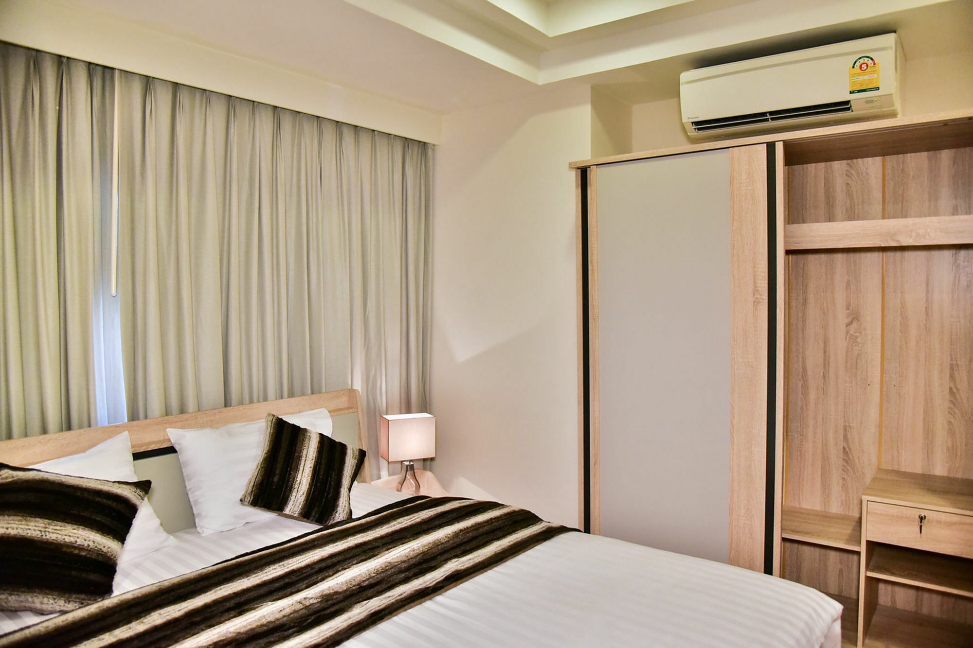 The Kaze 34 Hotel And Serviced Residence Bangkok Exterior photo