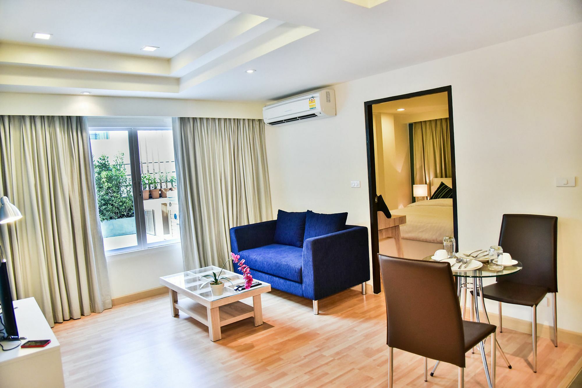 The Kaze 34 Hotel And Serviced Residence Bangkok Exterior photo