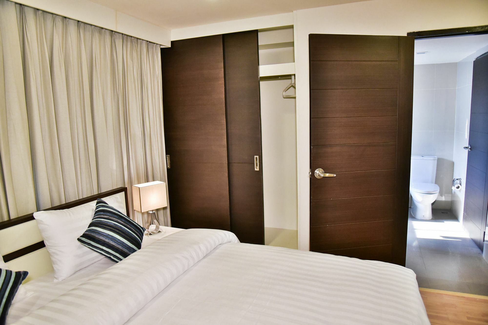 The Kaze 34 Hotel And Serviced Residence Bangkok Exterior photo